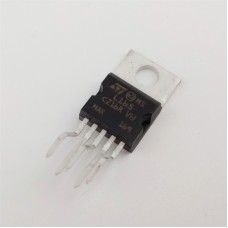 L165V     ST    TO220-5  